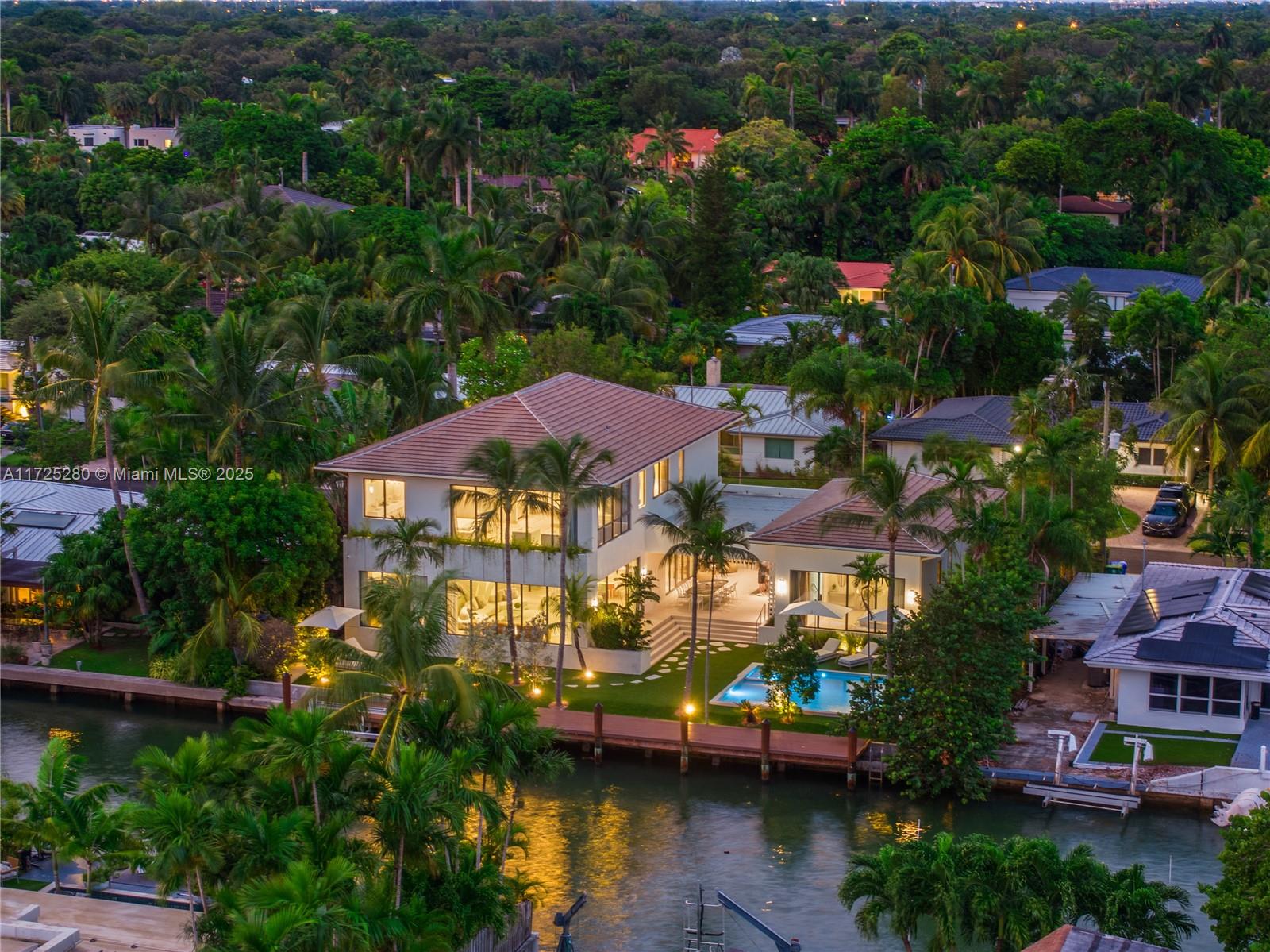 DAVIS HARBOR - Residential