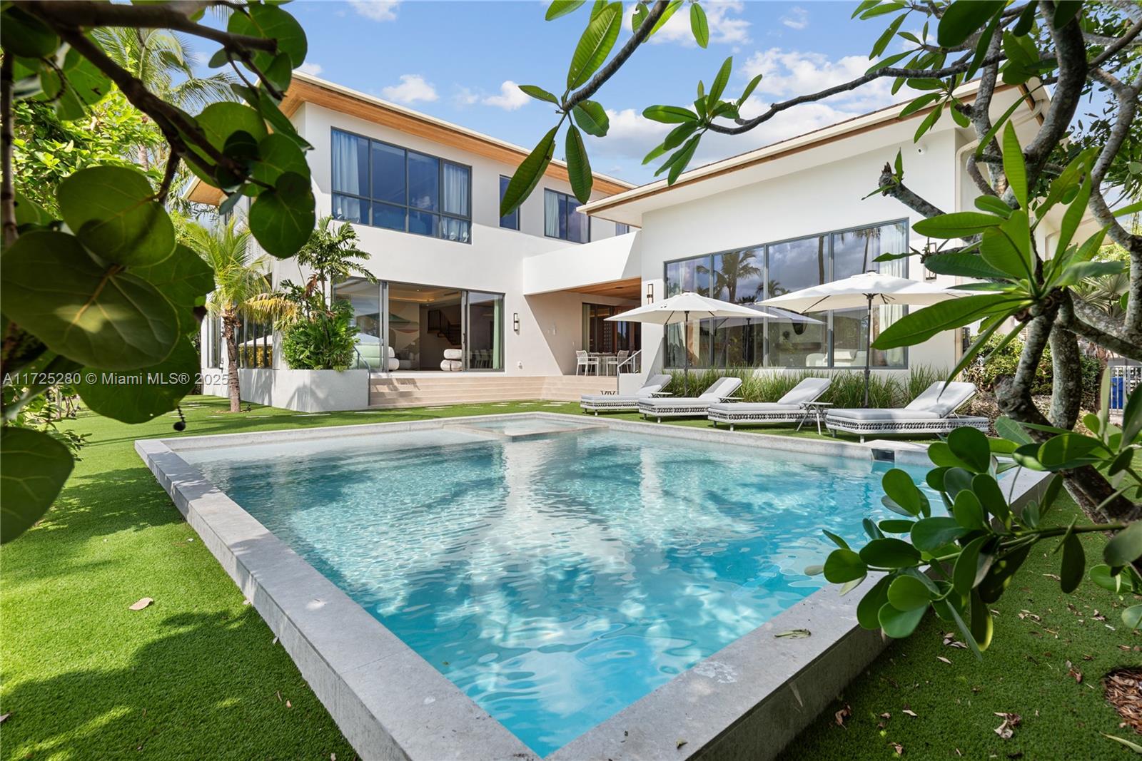 DAVIS HARBOR - Residential
