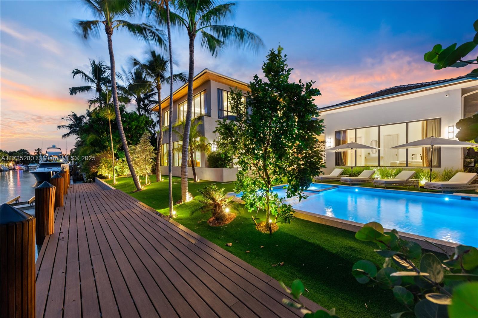 DAVIS HARBOR - Residential