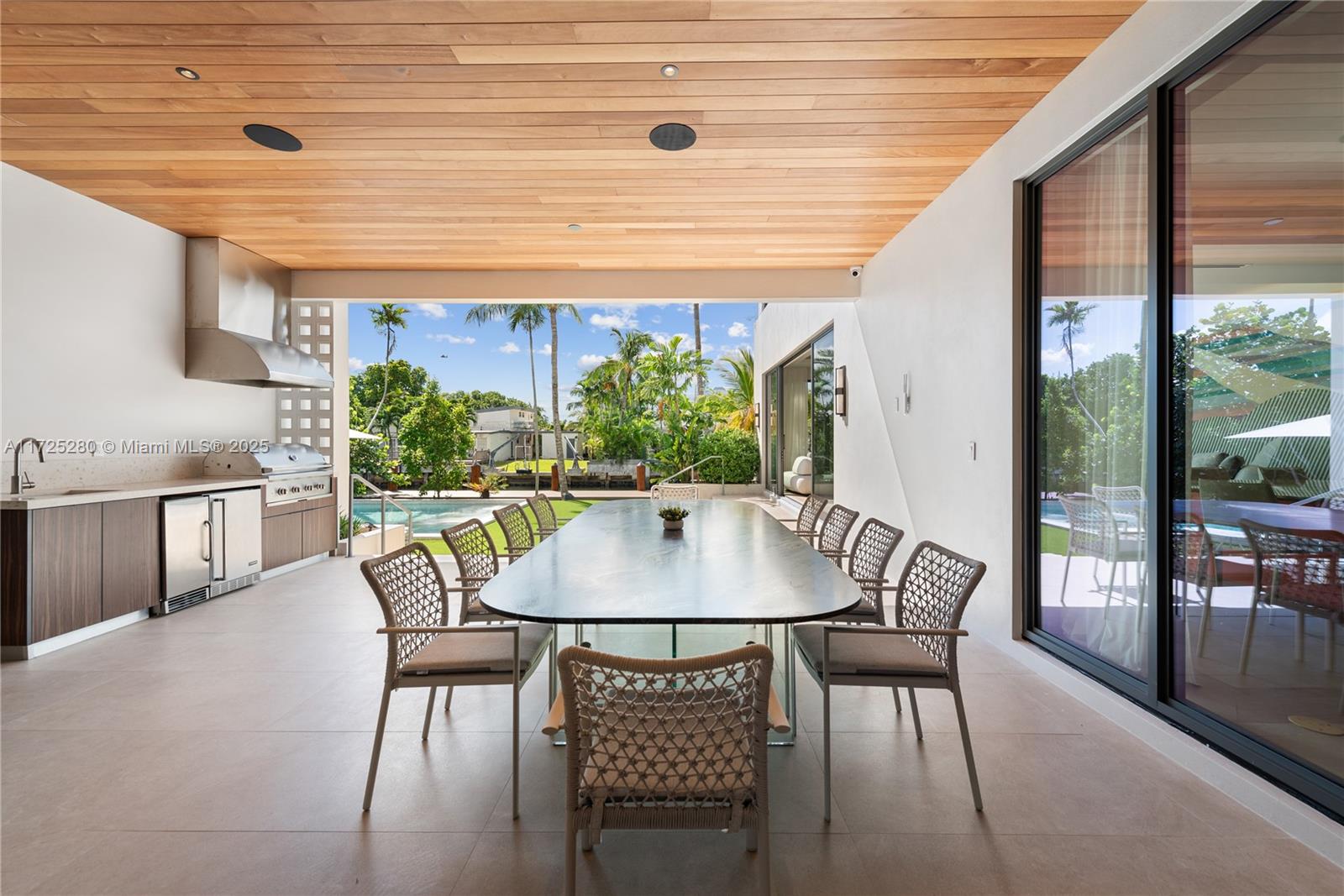 DAVIS HARBOR - Residential