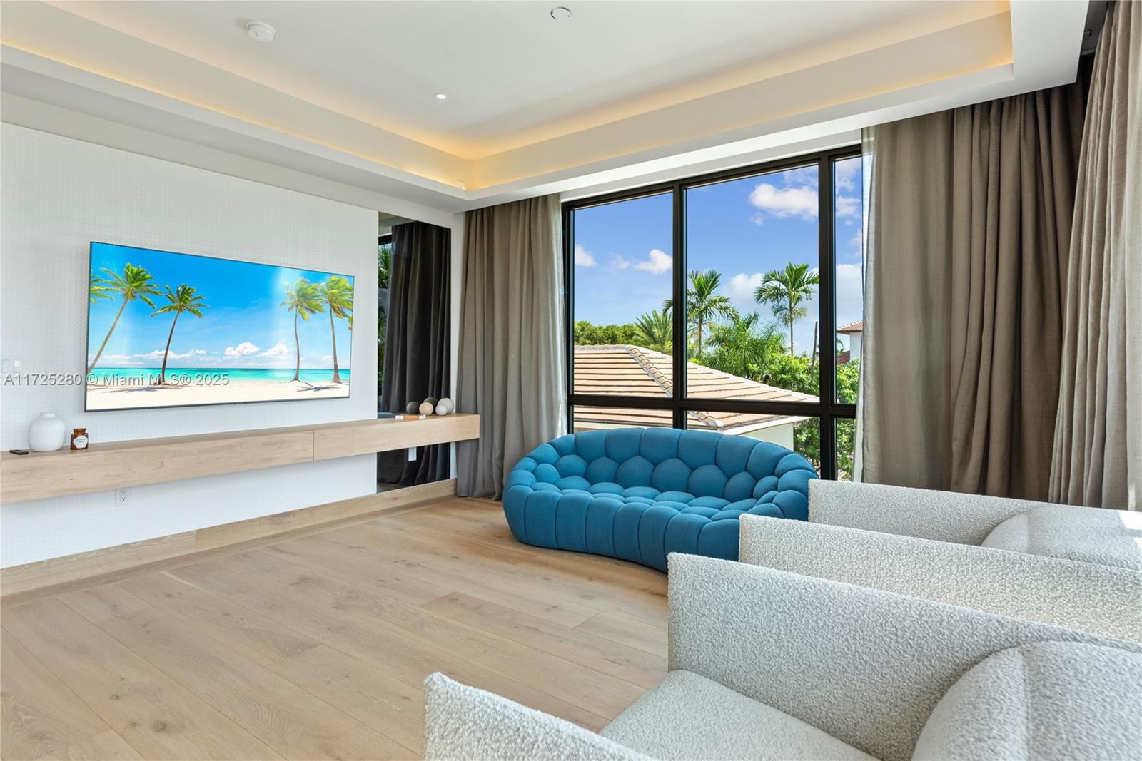 DAVIS HARBOR - Residential