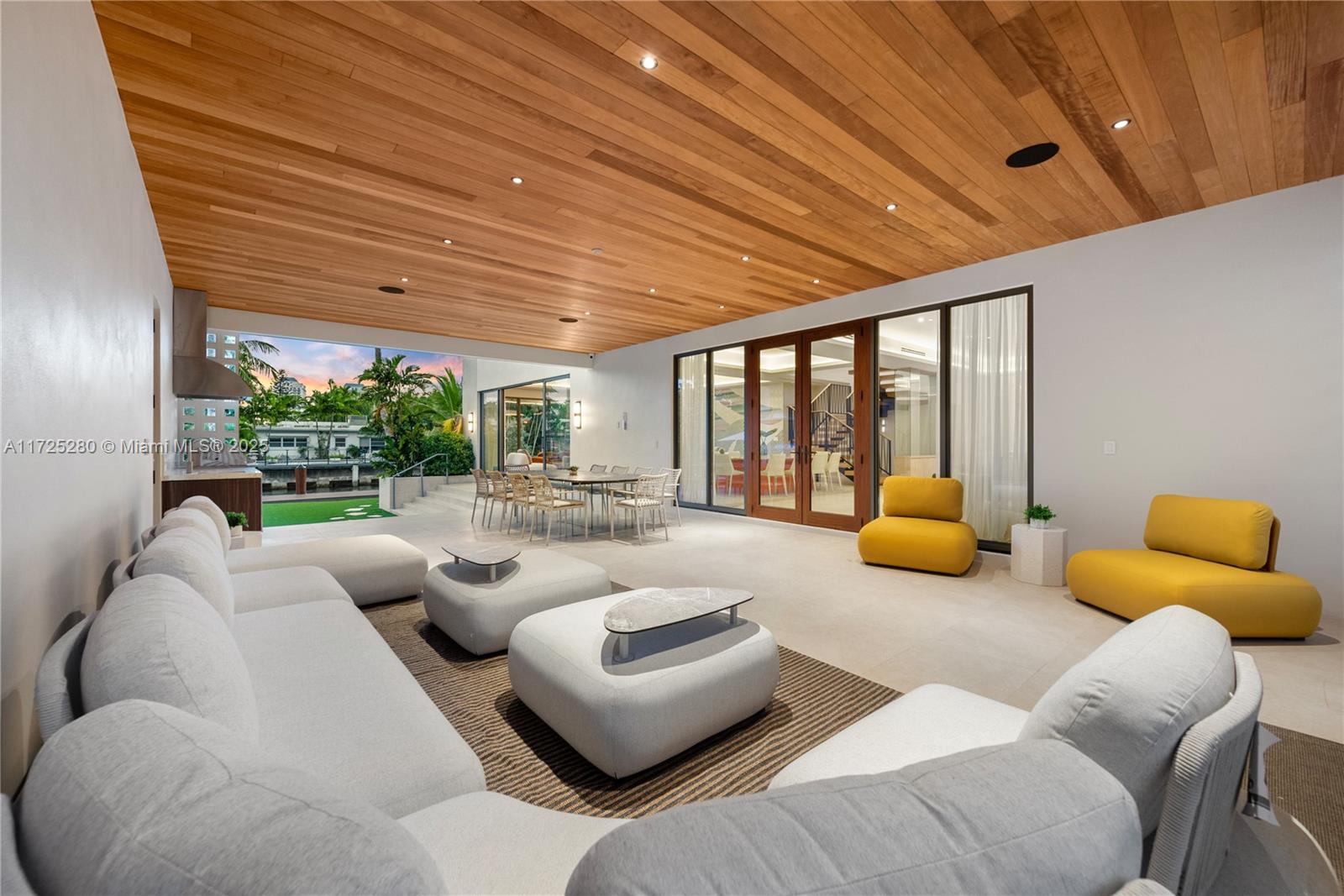 DAVIS HARBOR - Residential