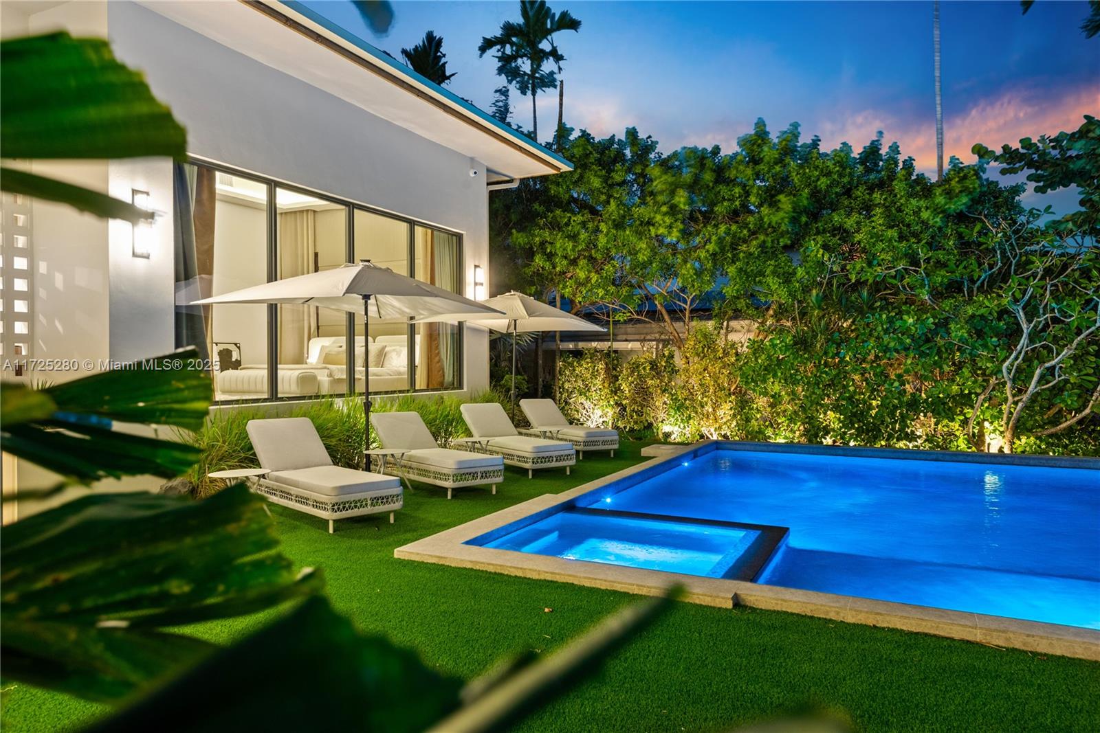 DAVIS HARBOR - Residential