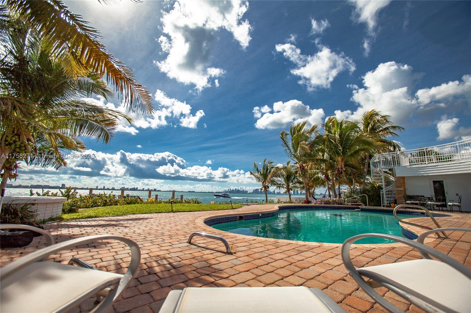 ISLE OF NORMANDY MIAMI VI - Residential