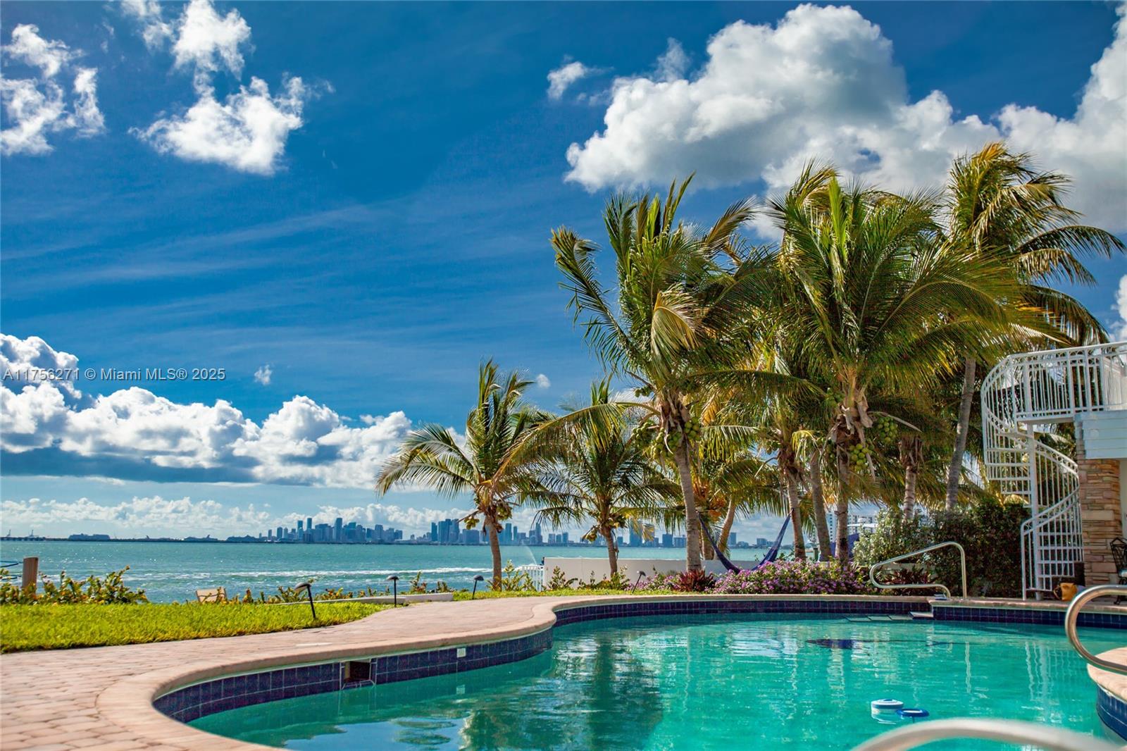 ISLE OF NORMANDY MIAMI VI - Residential