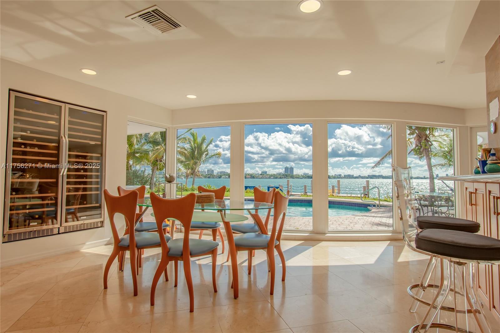 ISLE OF NORMANDY MIAMI VI - Residential