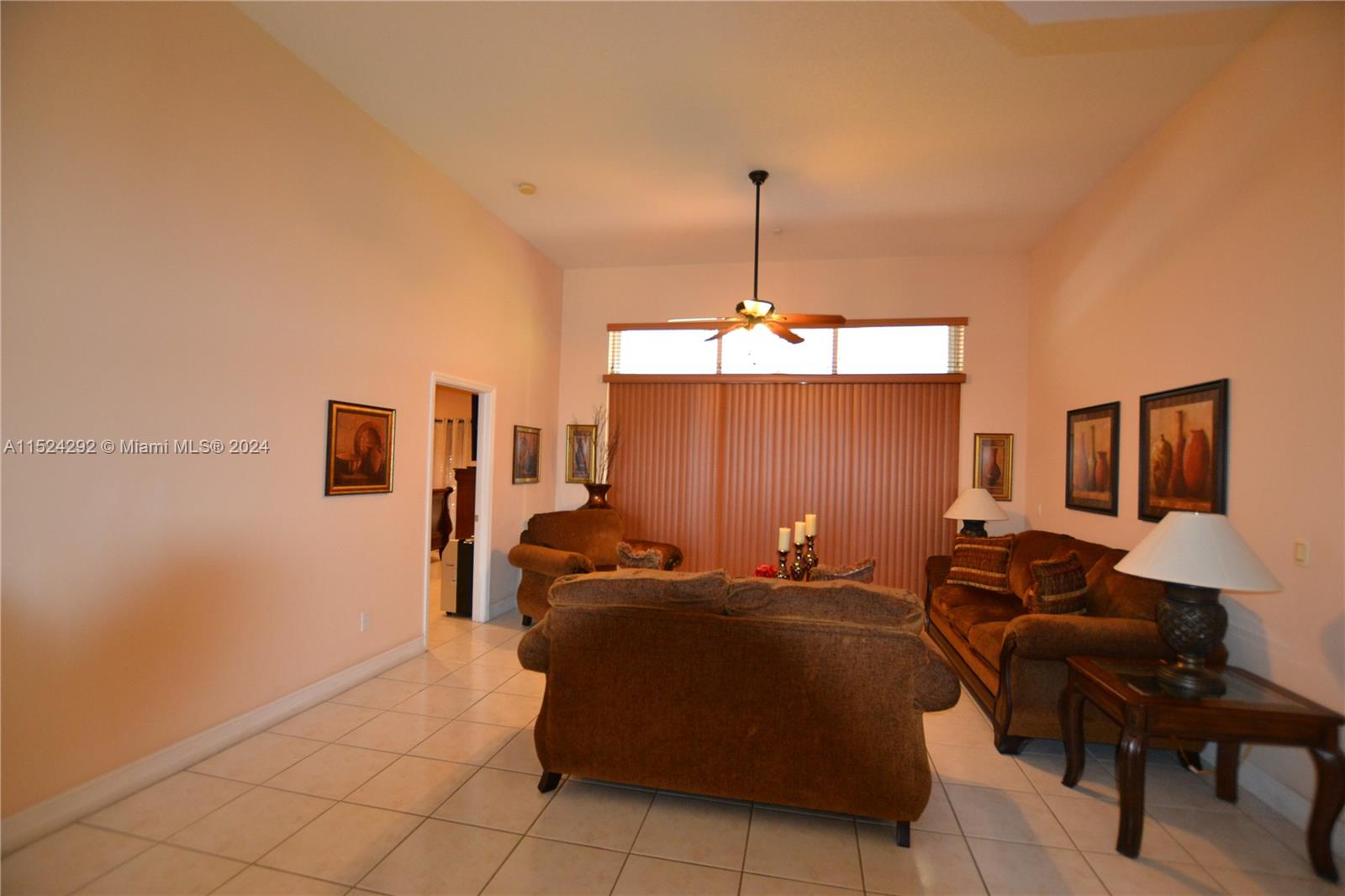 PEMBROKE LAKES SOUTH - Residential