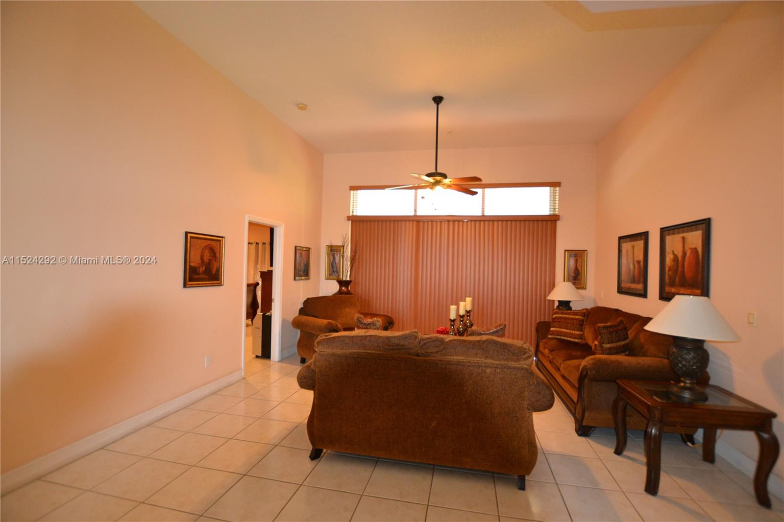 PEMBROKE LAKES SOUTH - Residential