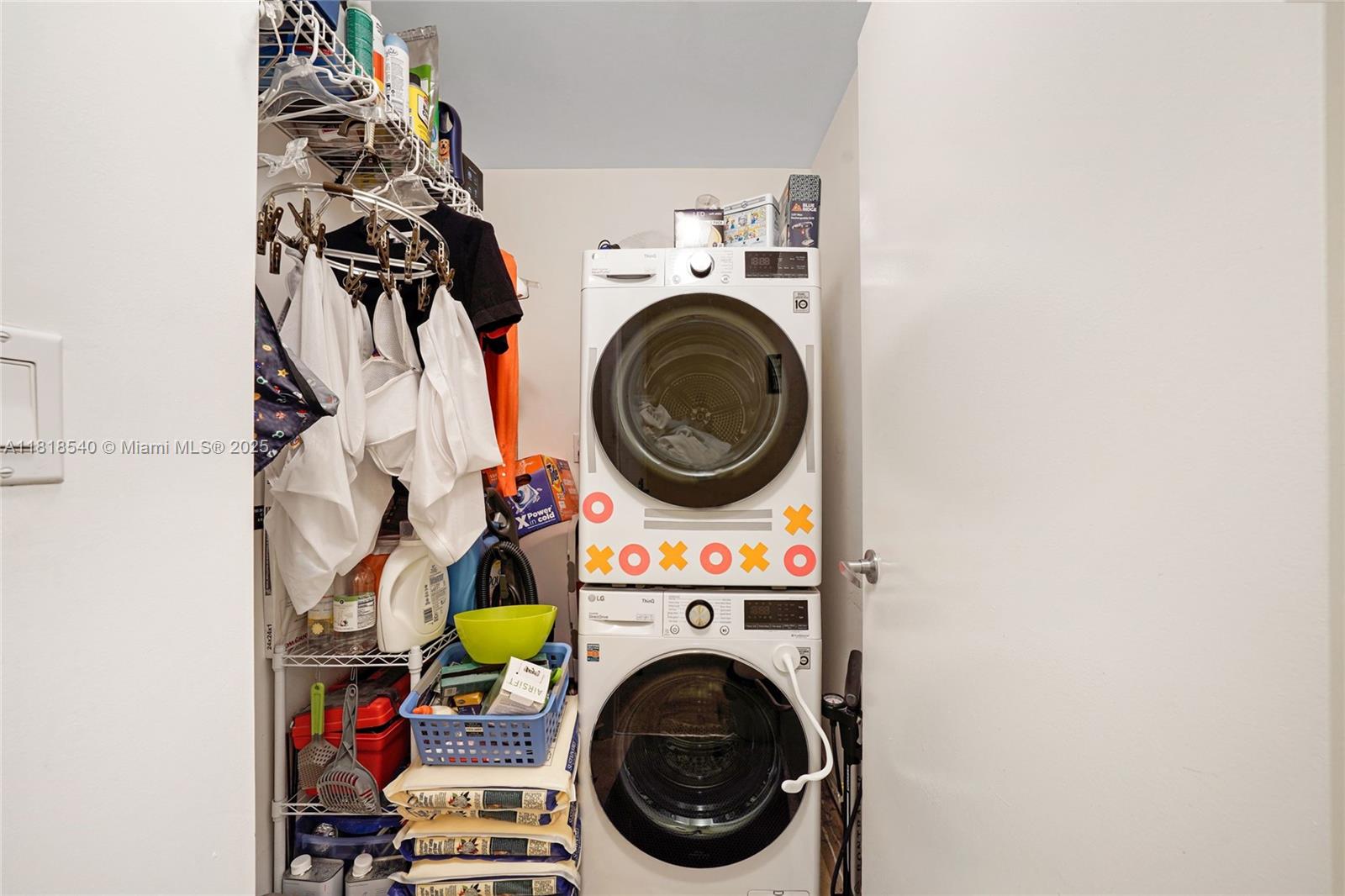 QUANTUM ON THE BAY CONDO - Residential