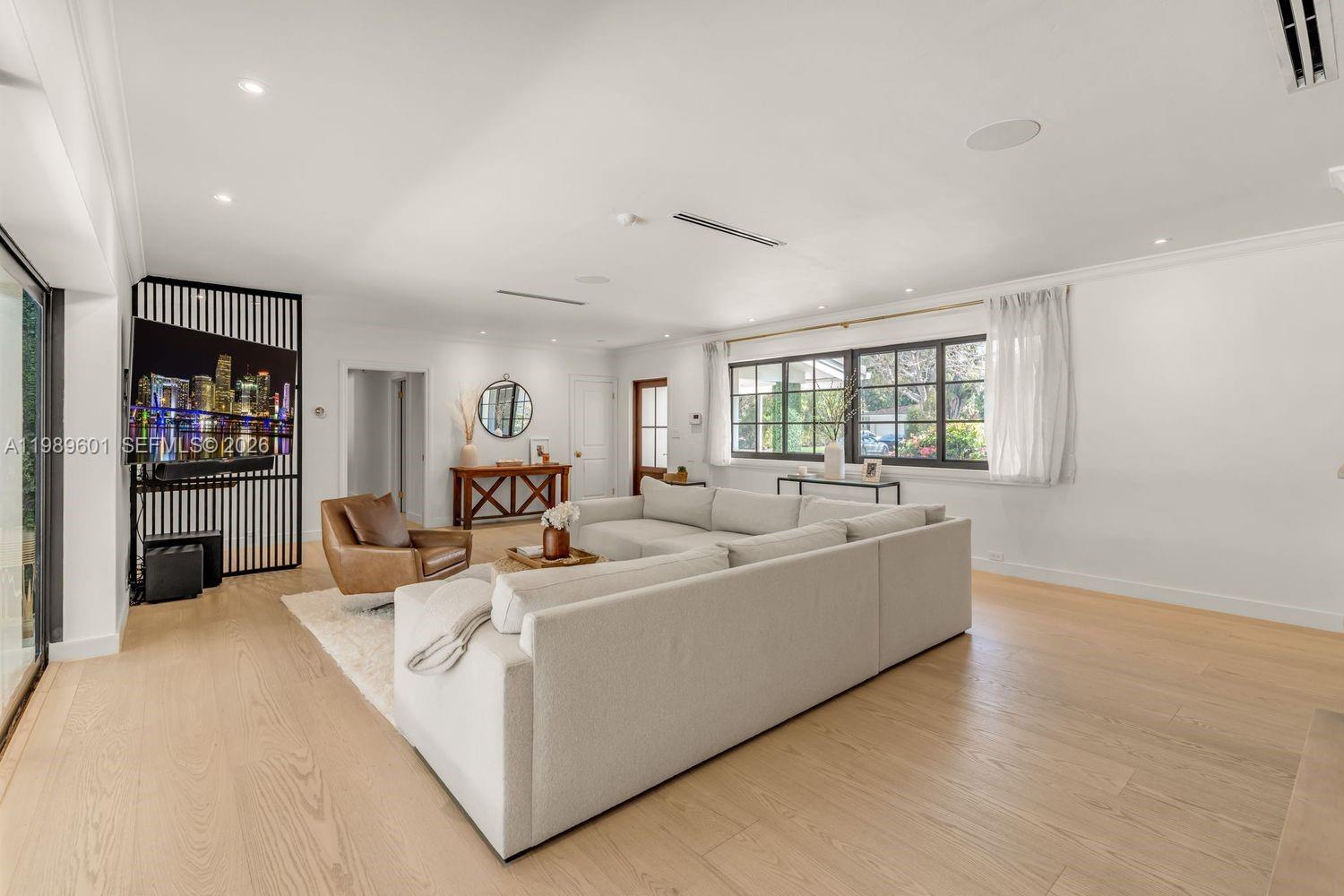 CORAL GABLES SEC E - Residential