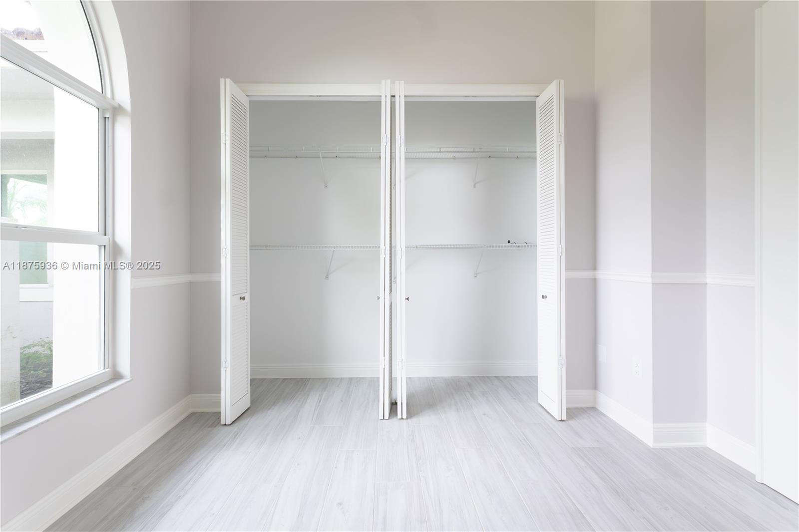 OLD CUTLER PALMS - Residential