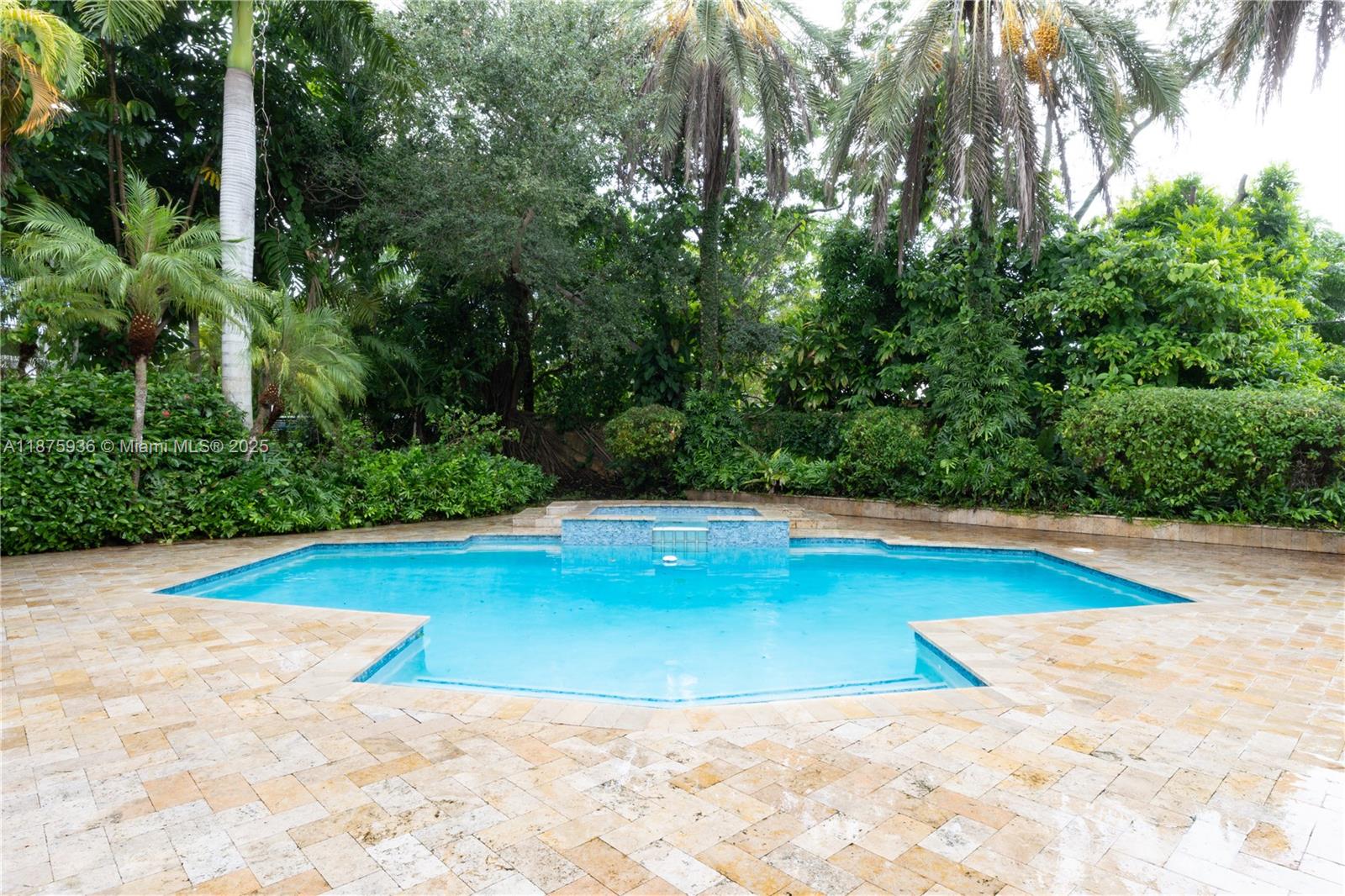 OLD CUTLER PALMS - Residential