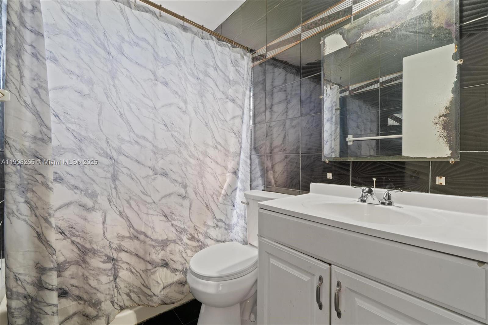 RICHMOND HGTS ESTS 4TH AD - Residential