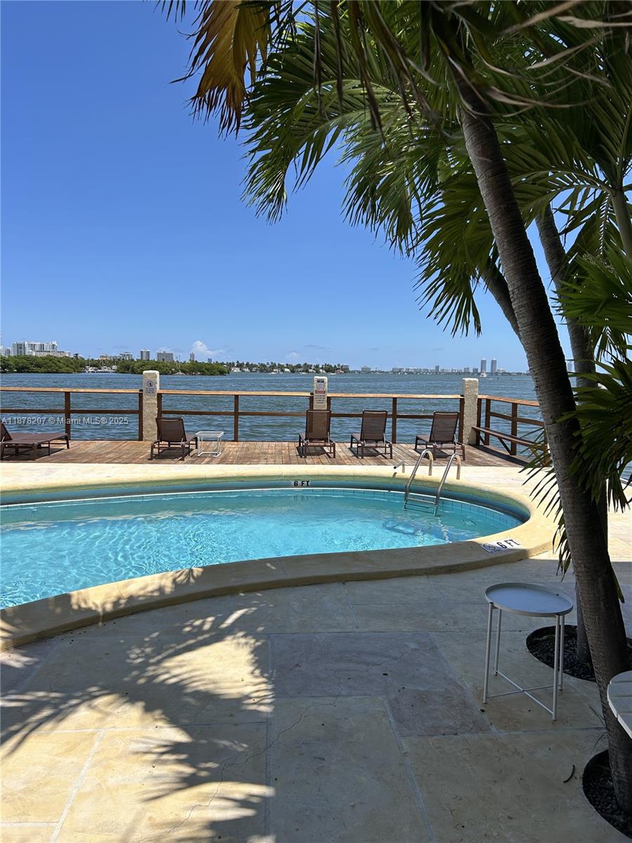 BEAUTIFUL VIEW ON THE BAY FROM THE POOL TERRACE, ROOF NEW, NEW PAINT, JUST 21 UNITS, OWNER IS REALTOR,