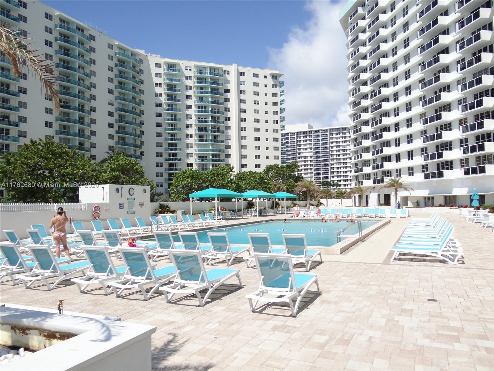 Property for Sale at 3725 S Ocean Dr 607, Hollywood, Broward County, Florida - Bedrooms: 1 
Bathrooms: 2  - $325,000