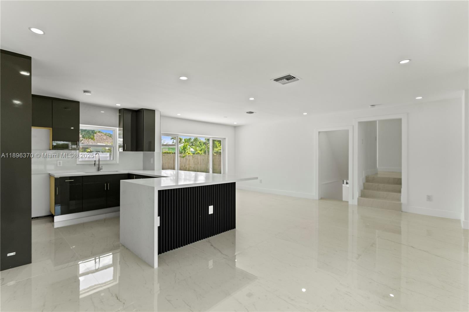 NORWOOD 2ND ADDN - Residential