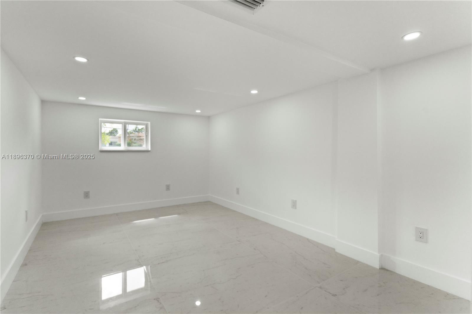 NORWOOD 2ND ADDN - Residential
