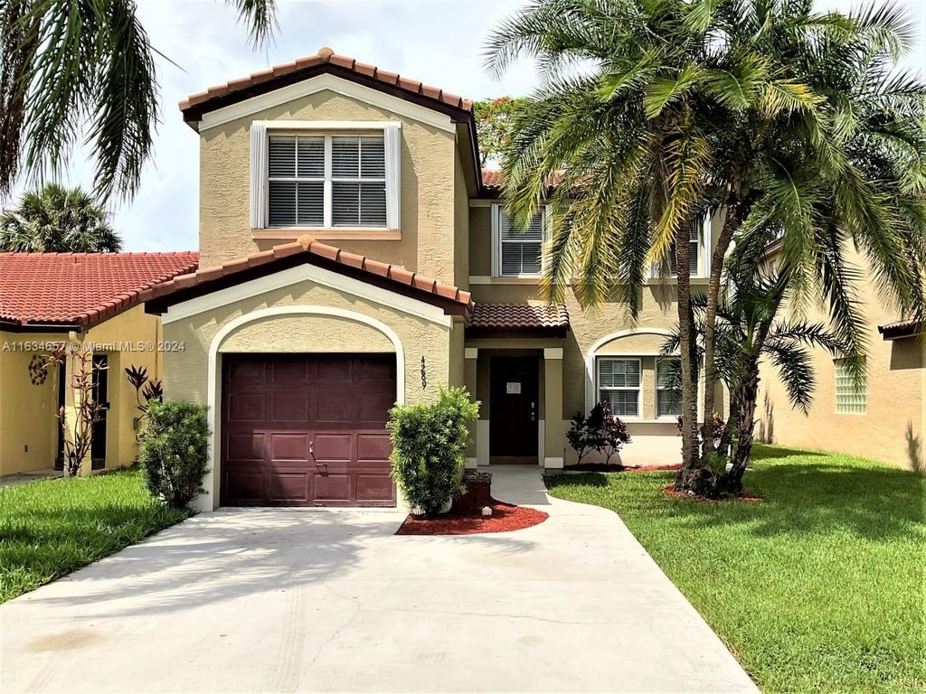 Photo of 4289 NW 1st Pl, Deerfield Beach, FL 33442 (MLS # A11634657)