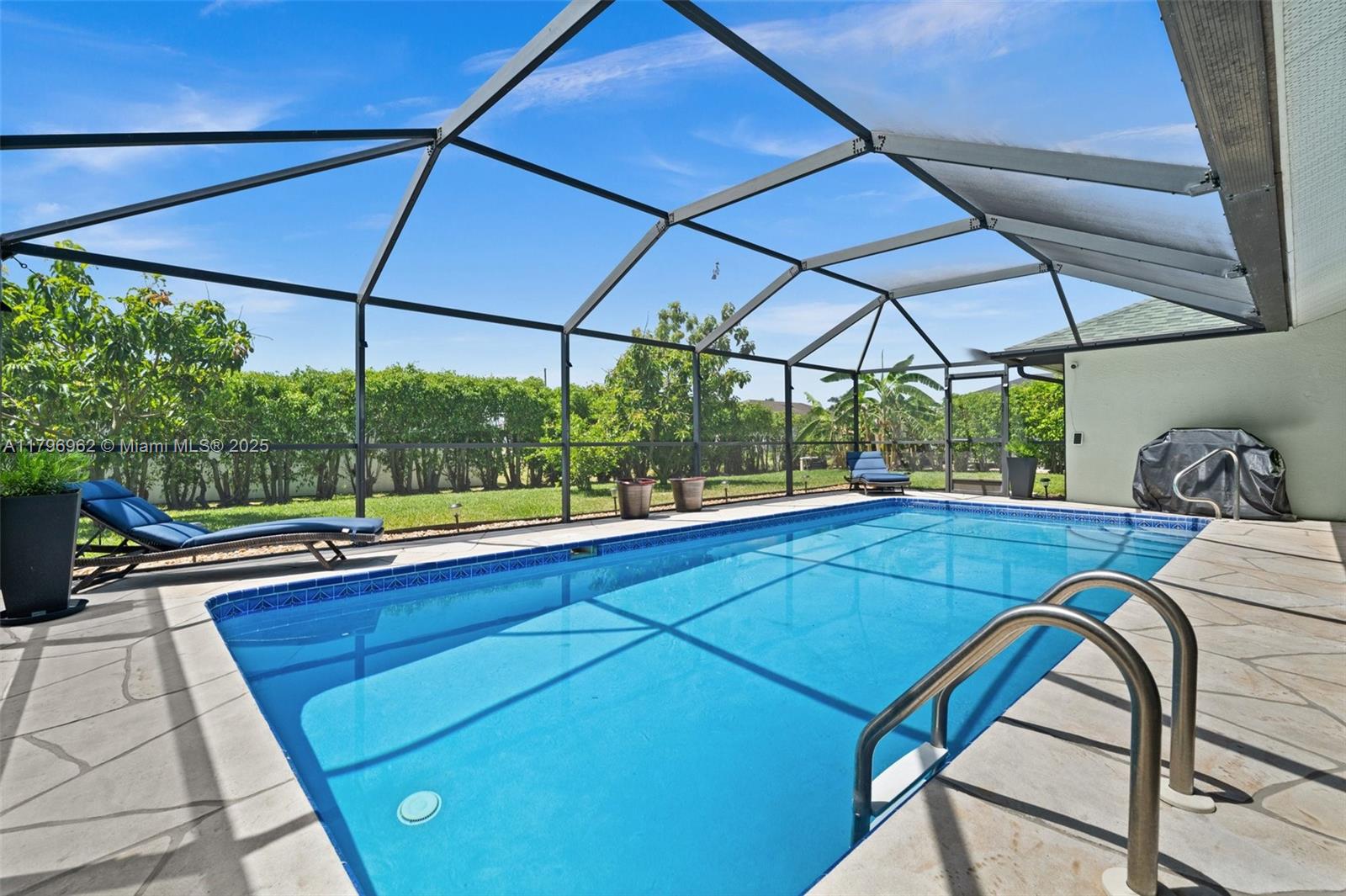 2122 SW 25th Ter