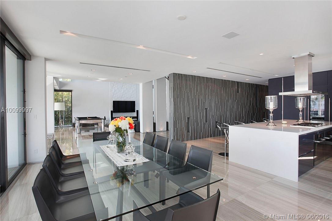 SURPRISE POINT - Residential