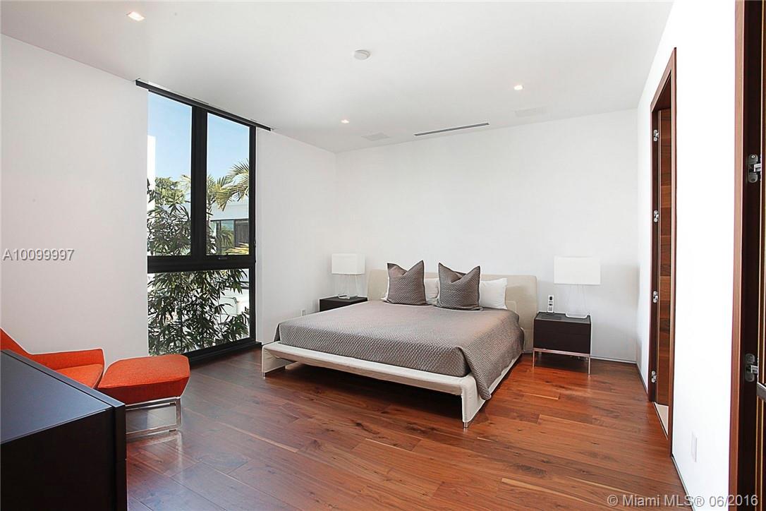 SURPRISE POINT - Residential