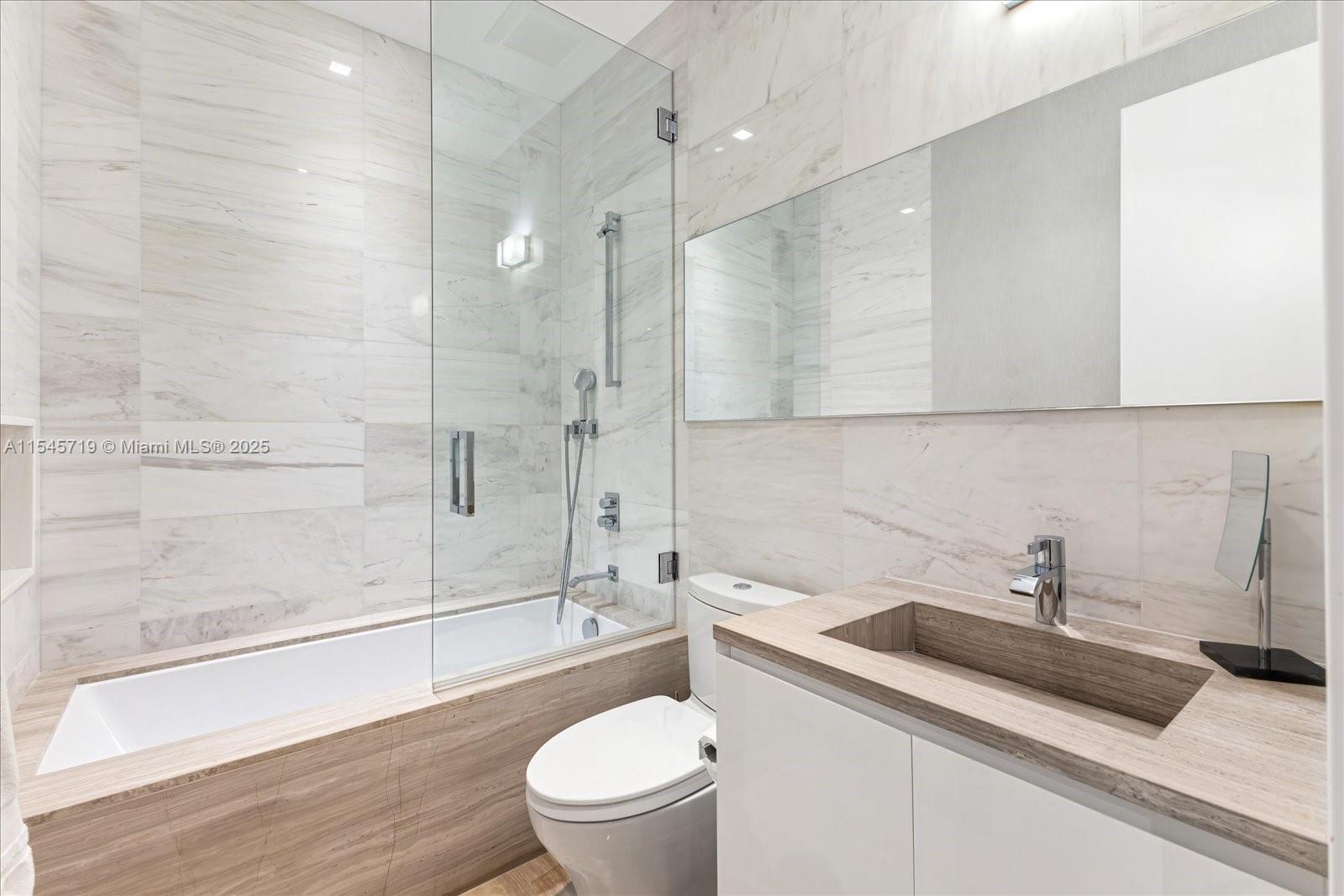 RIVO ALTO AMD - Residential Lease