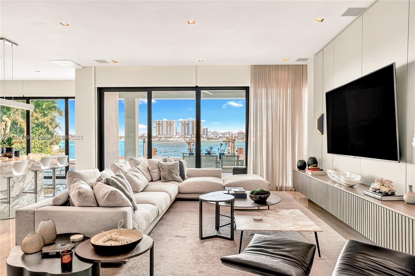 RIVO ALTO AMD - Residential Lease