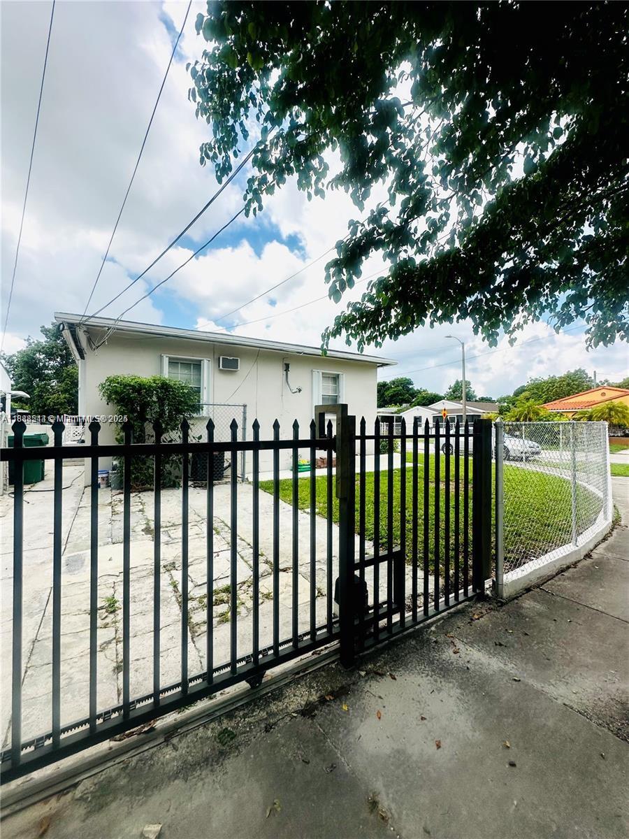 CAROLINA HEIGHTS 2ND SEC - Residential Income