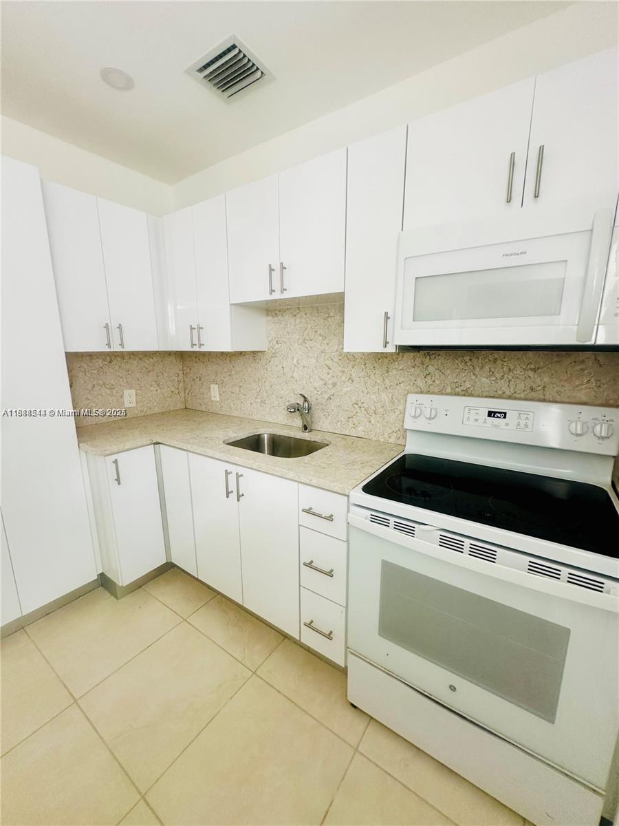 CAROLINA HEIGHTS 2ND SEC - Residential Income