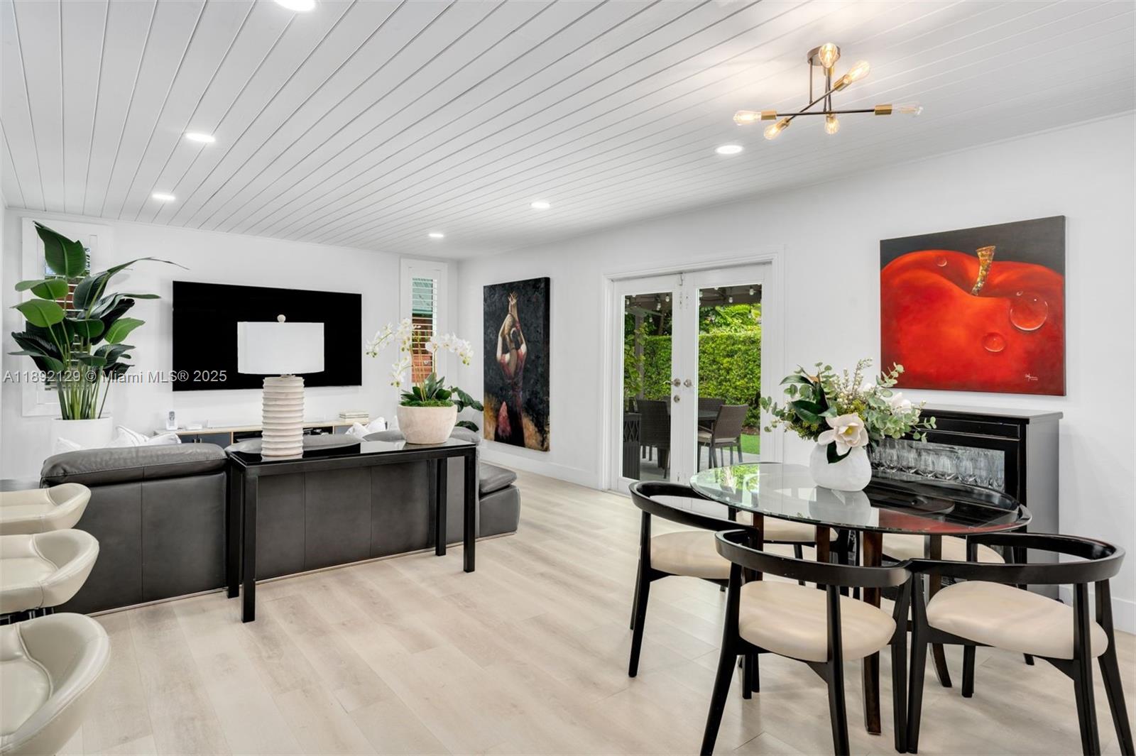 CYPRESS COVE ESTS SEC 2 - Residential