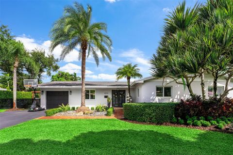 Photo of 8995 SW 83rd St, Miami, FL 33173 (MLS # A11892129)