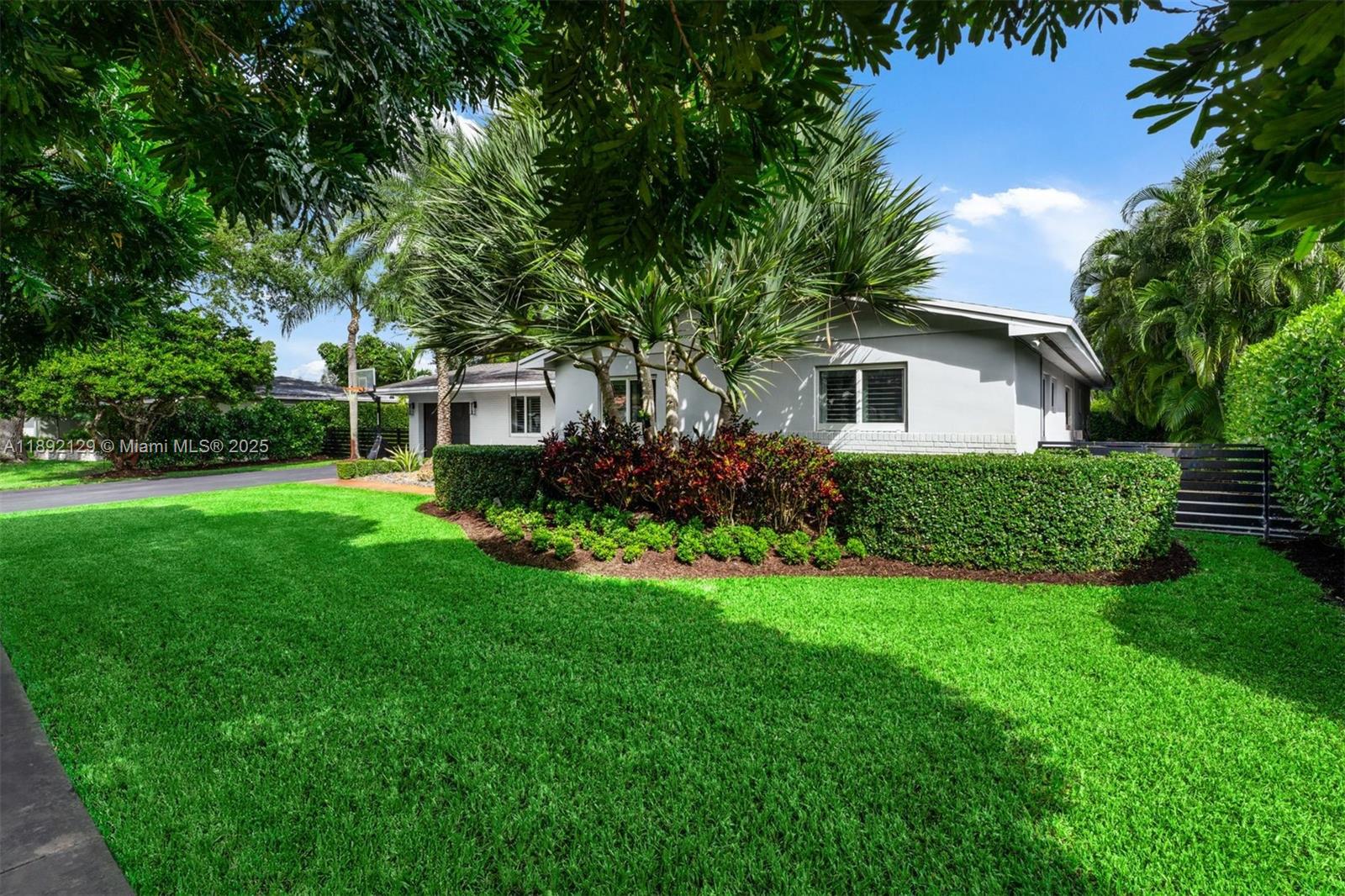 CYPRESS COVE ESTS SEC 2 - Residential