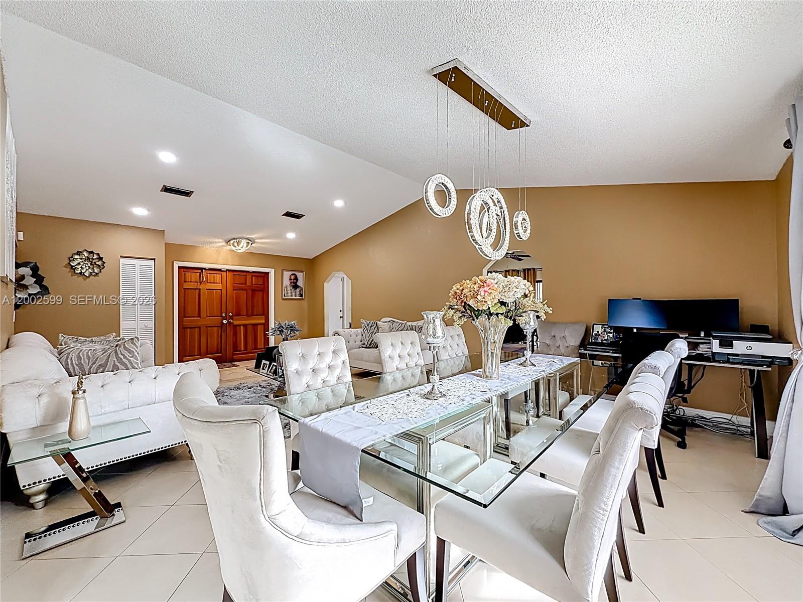 BOULEVARD WOODS WEST SEC - Residential Lease