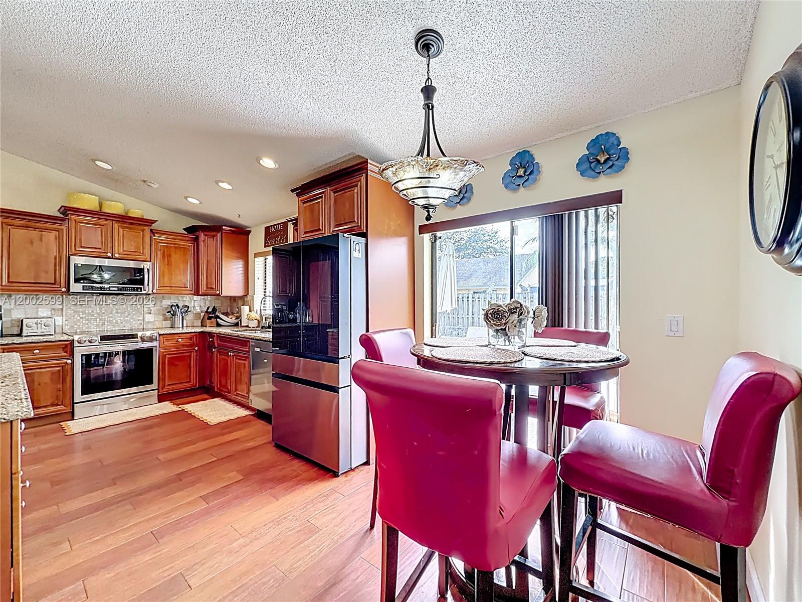 BOULEVARD WOODS WEST SEC - Residential Lease