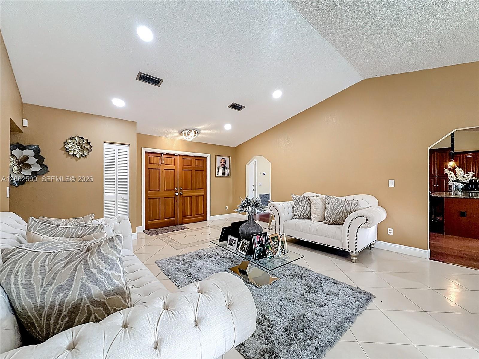 BOULEVARD WOODS WEST SEC - Residential Lease