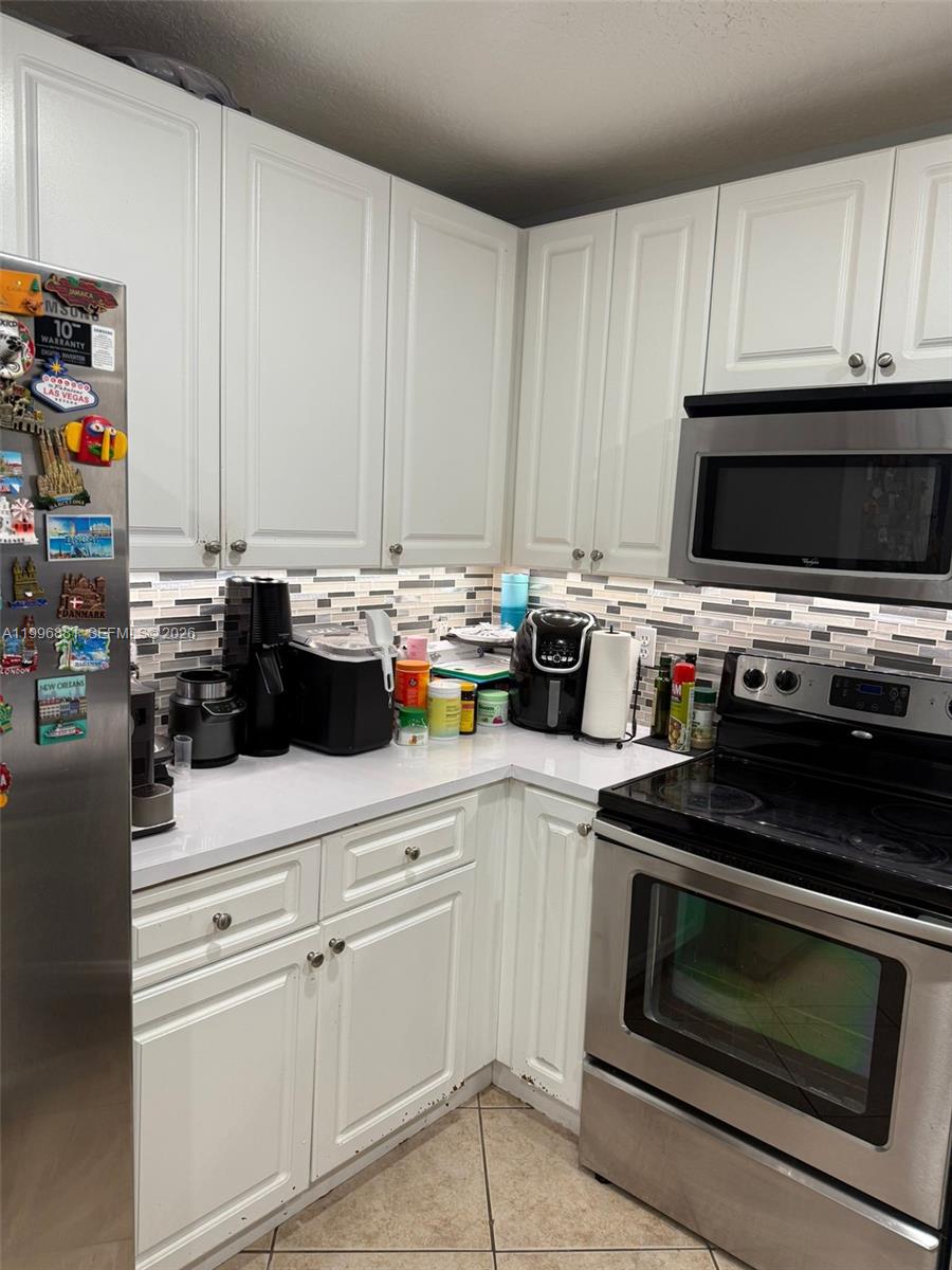 THE COURTS AT BAYSHORE I - Residential