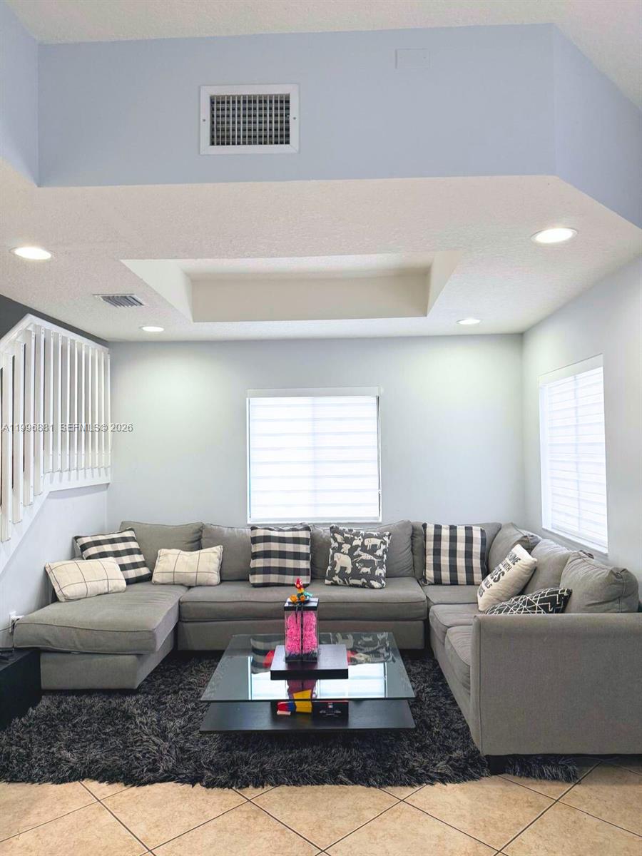 THE COURTS AT BAYSHORE I - Residential