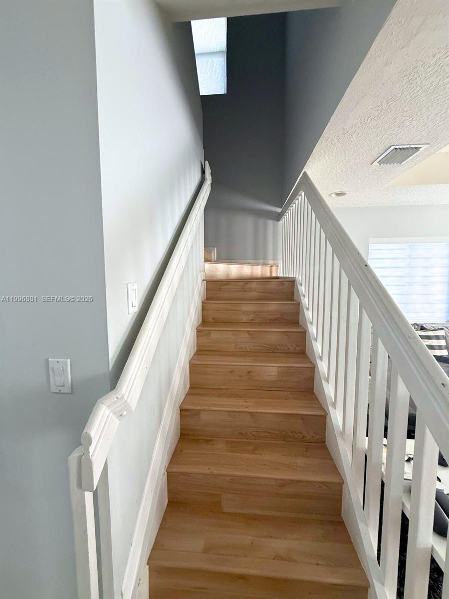 THE COURTS AT BAYSHORE I - Residential