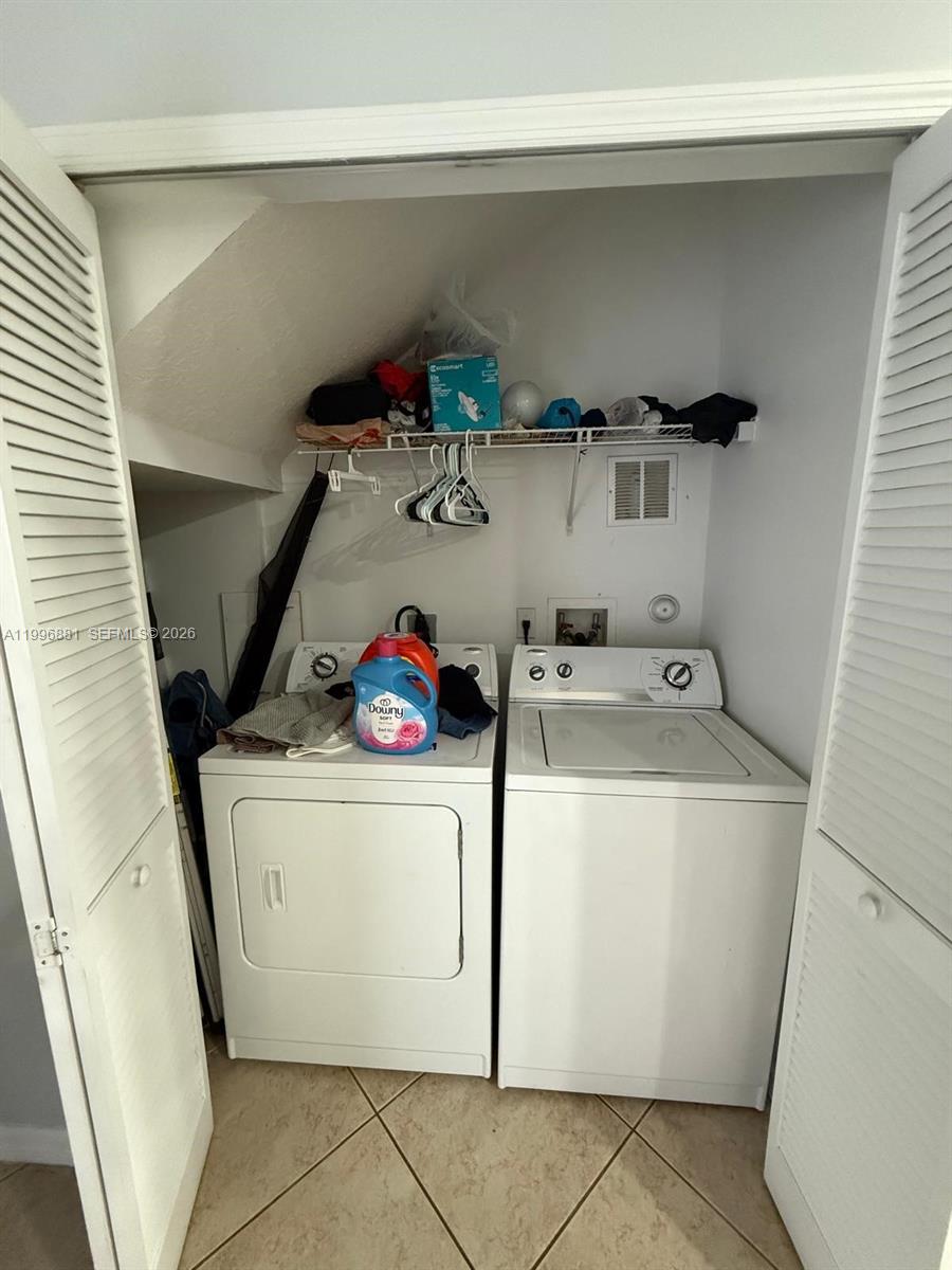 THE COURTS AT BAYSHORE I - Residential