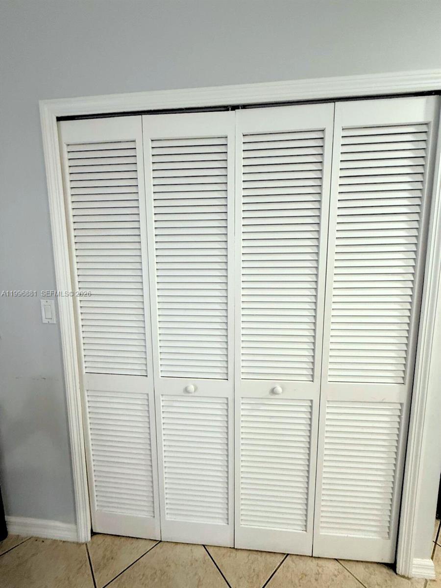 THE COURTS AT BAYSHORE I - Residential