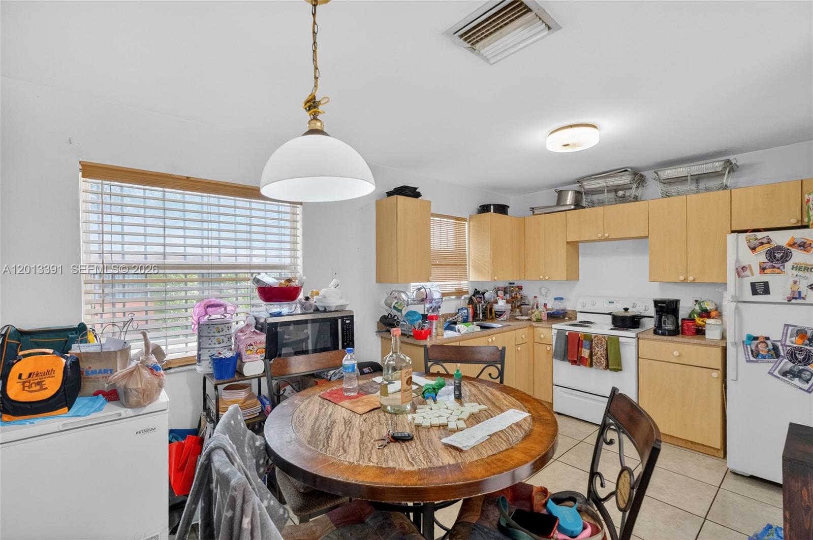 CROSEL HEIGHTS - Residential Income