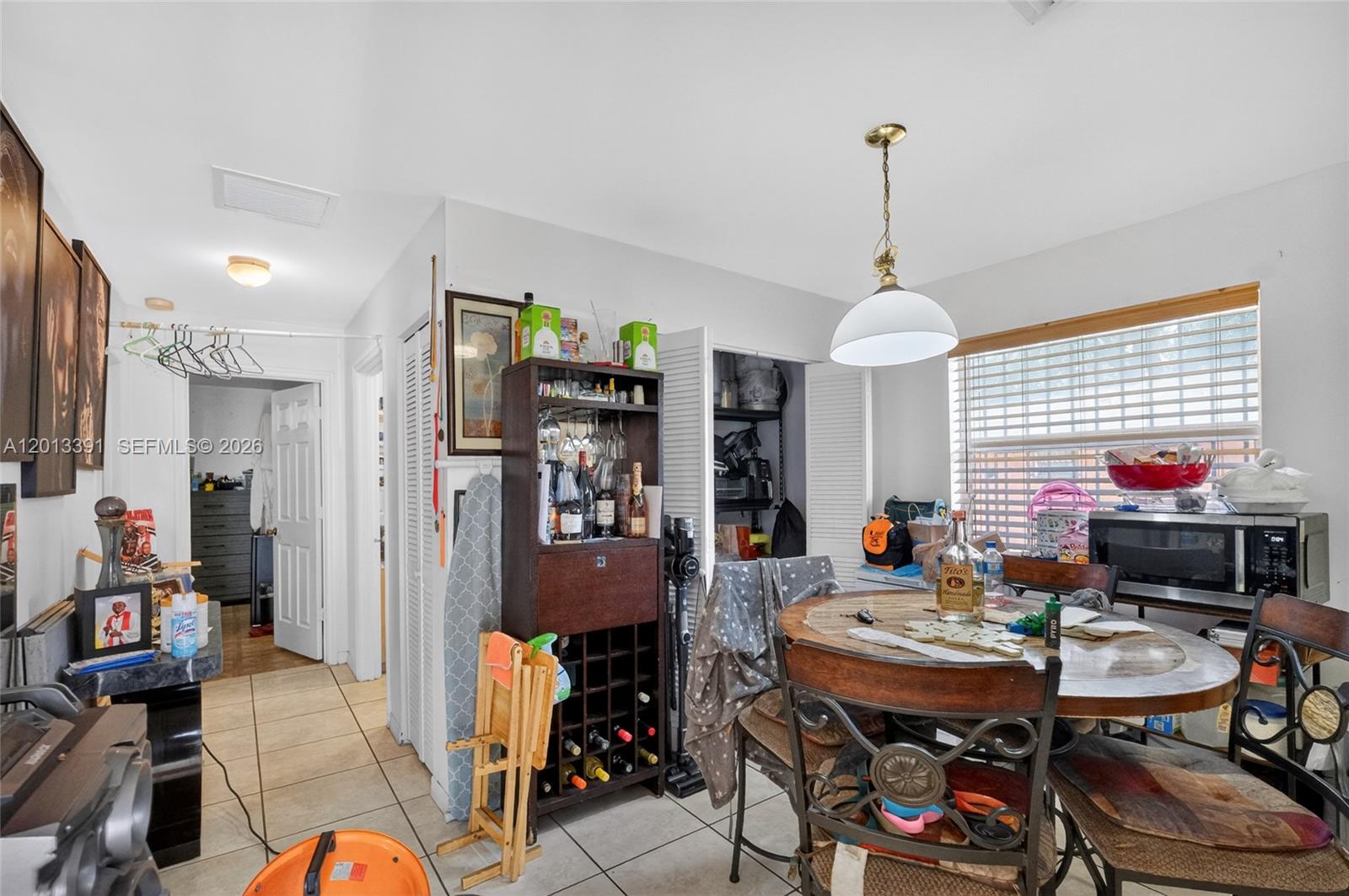CROSEL HEIGHTS - Residential Income
