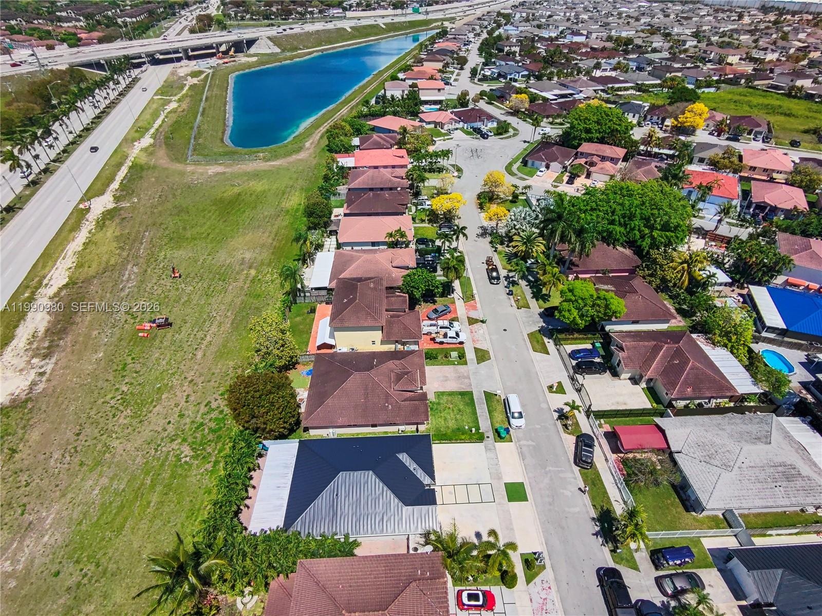 ABEL HOMES AT CAMBRIDGE E - Residential