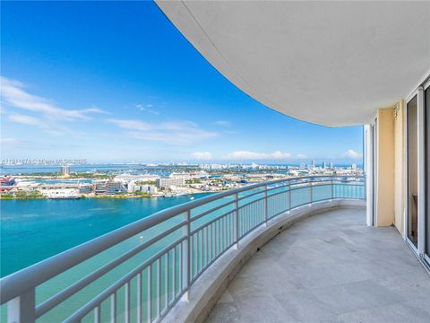 848 Brickell Key Dr 3904 Miami FL 33131