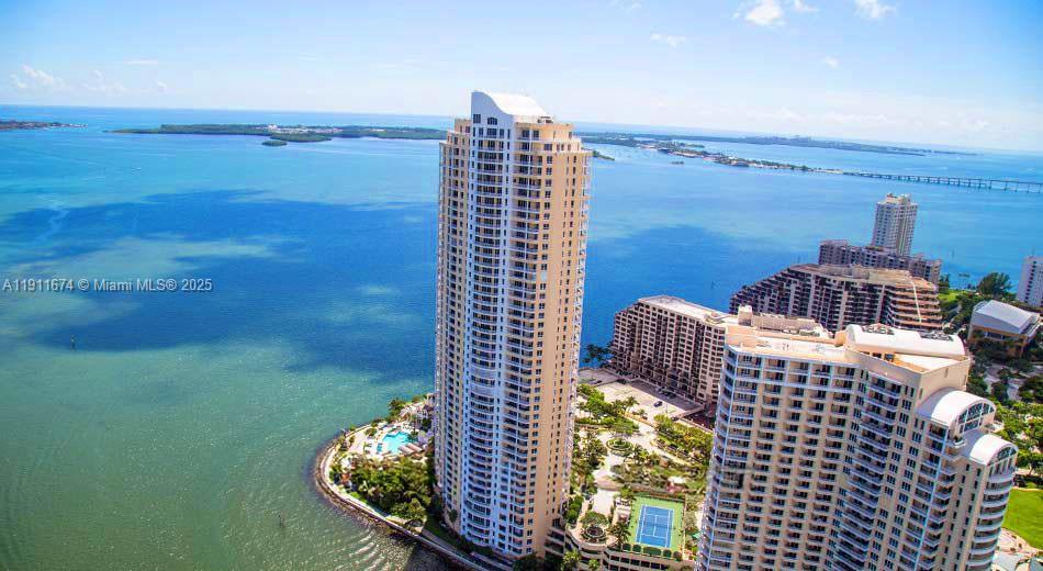 THREE TEQUESTA POINT COND - Residential Lease
