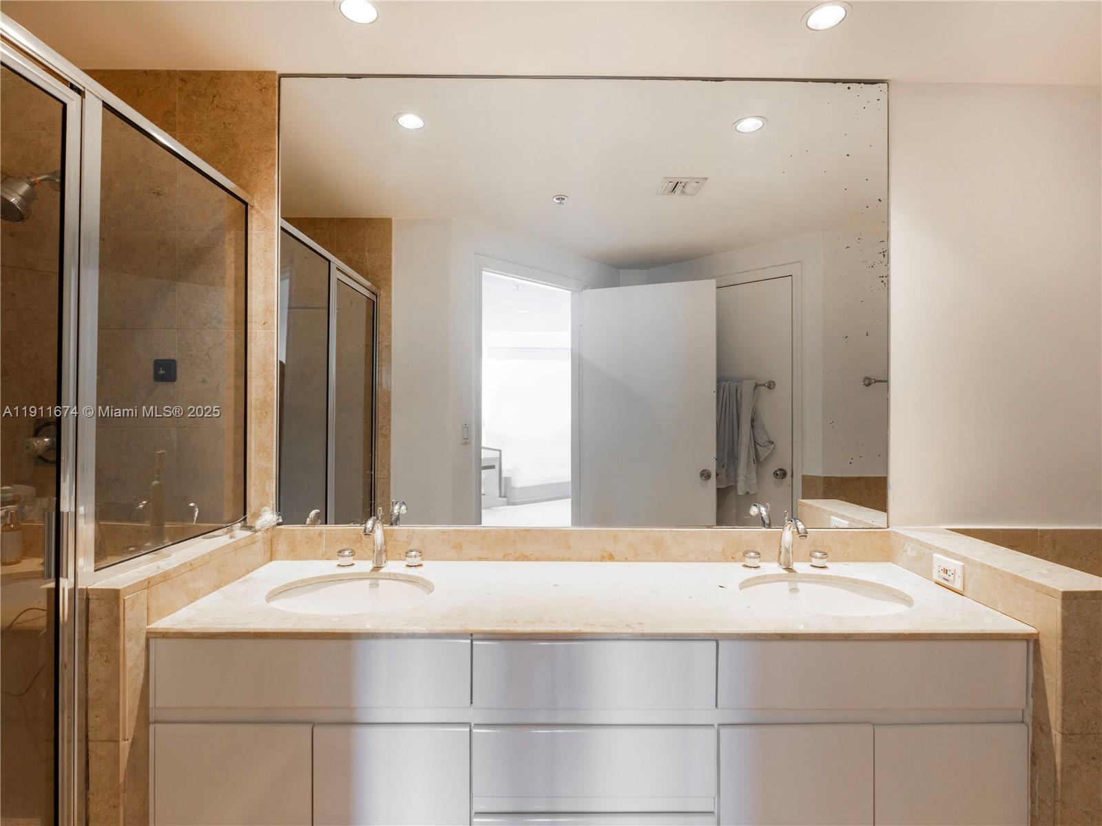 THREE TEQUESTA POINT COND - Residential Lease