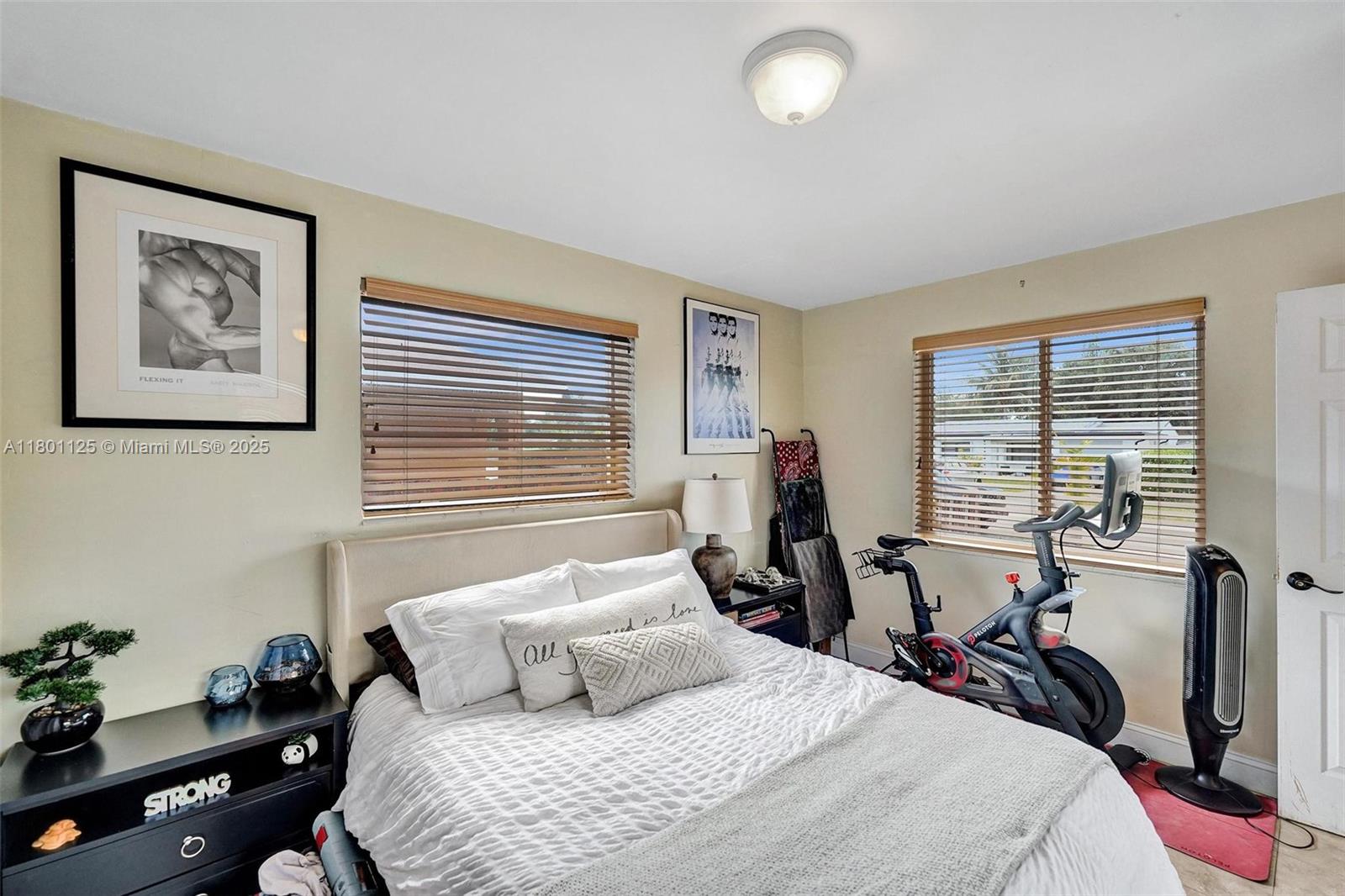 HOLLYWOOD PARK - Residential Income