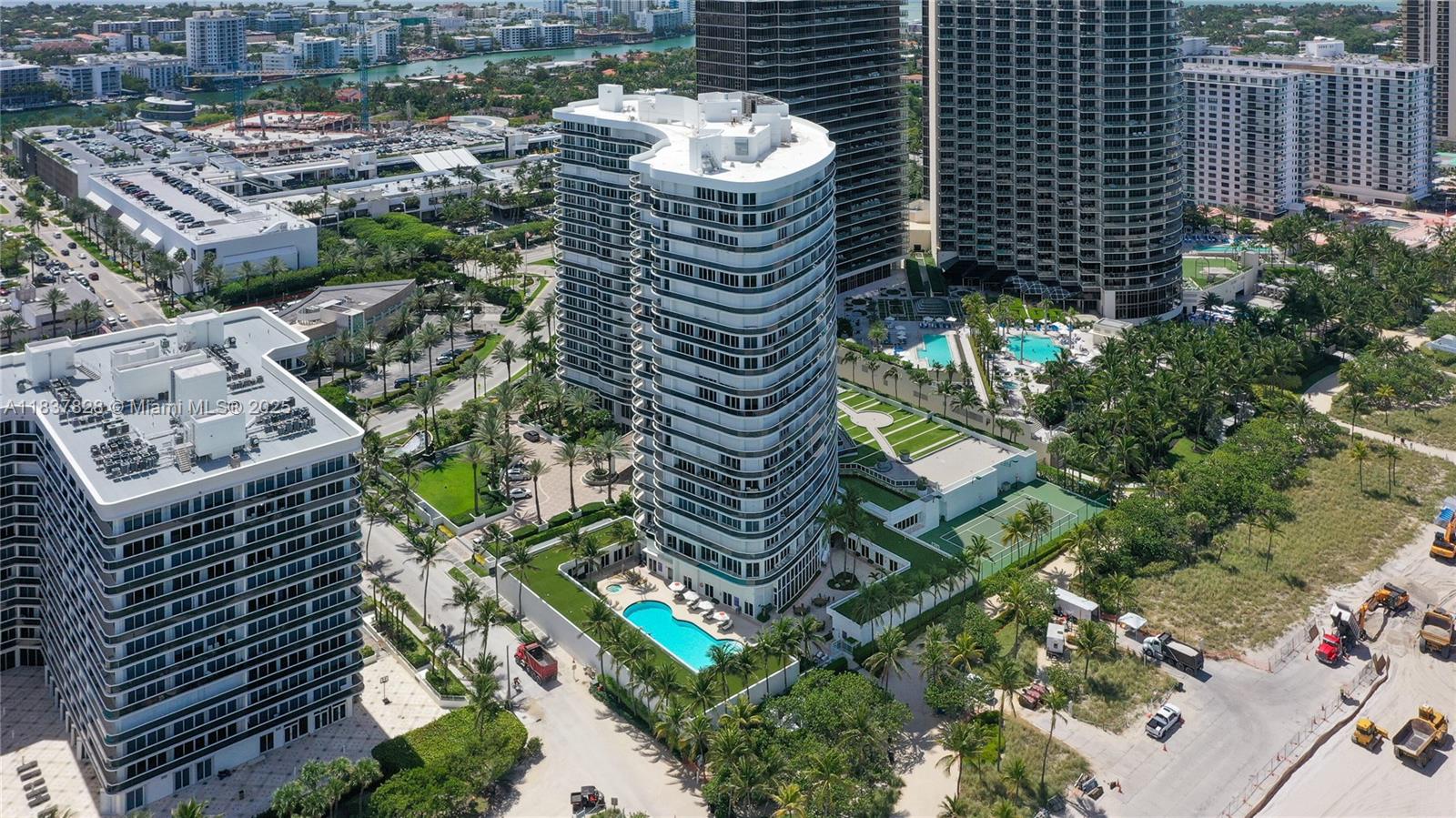 MAJESTIC TOWER - Residential Lease