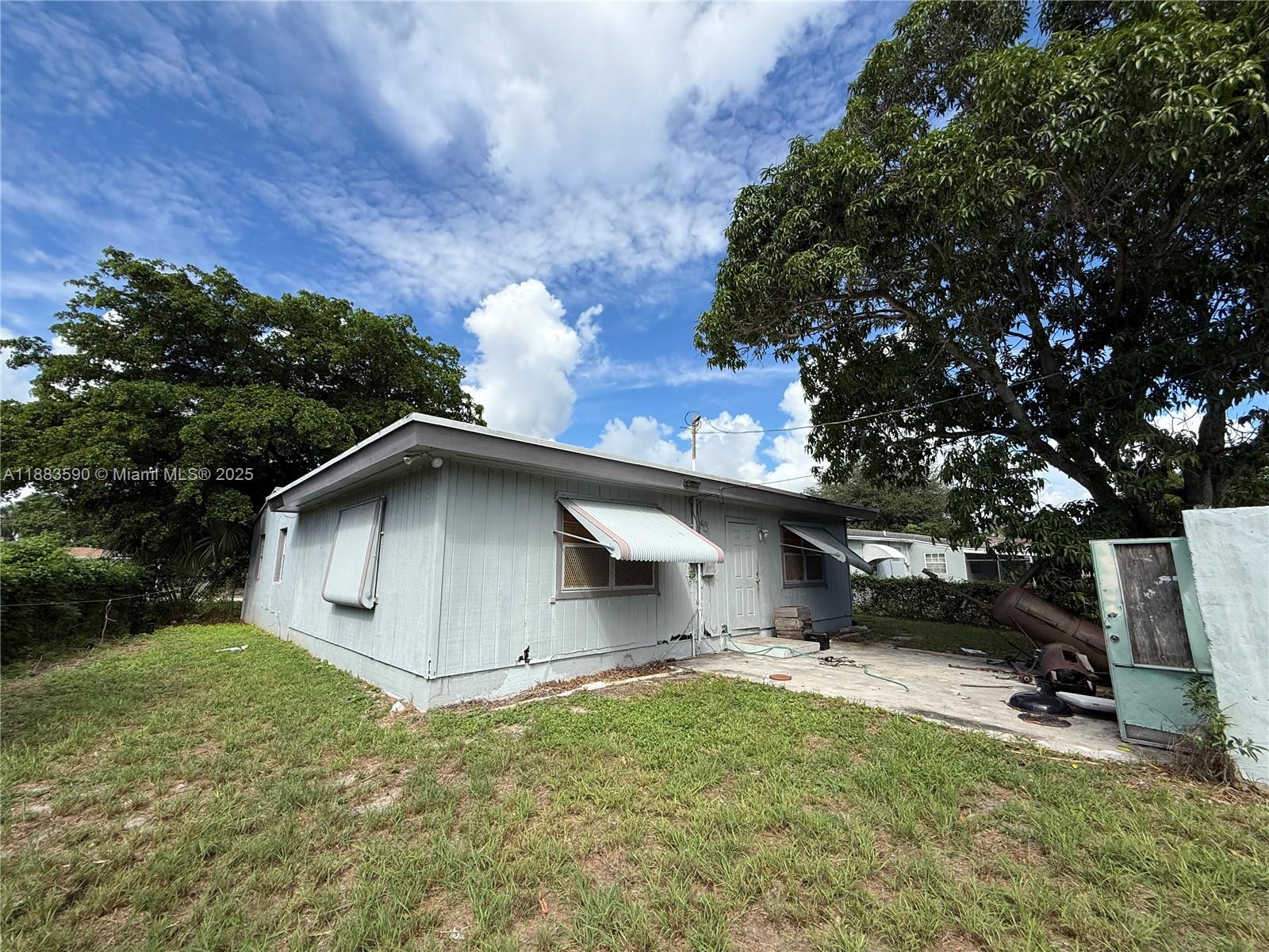 BLUE HERON PARK 3 - Residential