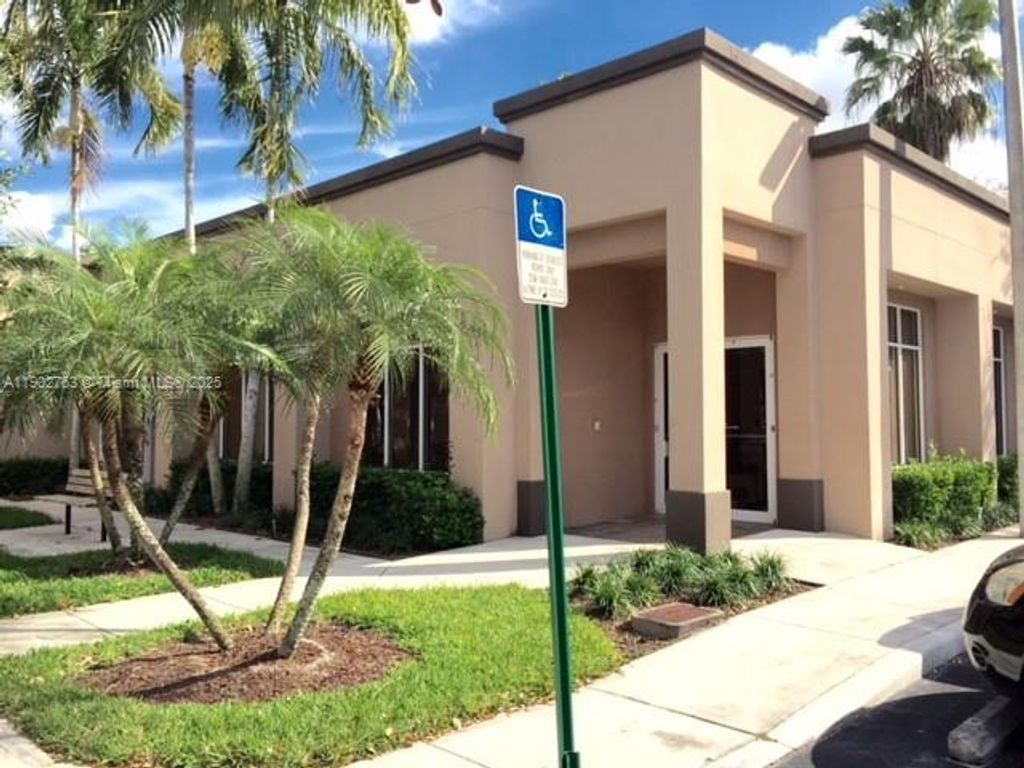 Photo of 7765 NW 146th St #ED-1, Miami Lakes, FL 33016 (MLS # A11902763)